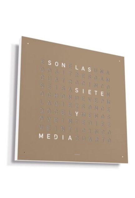 Qlocktwo Stainless Steel Hazelnut reloj de pared letras ladeado