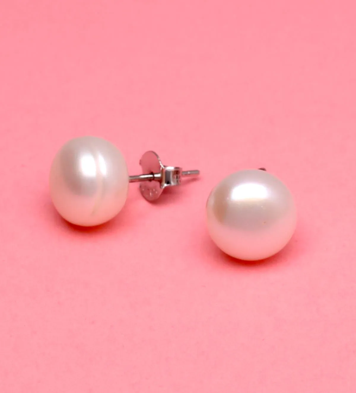 Pendientes de plata y perla cultivada de 10-11 mm. 136_PERLA10-11 pendiente-de-plata-con-perla foto sin retoque