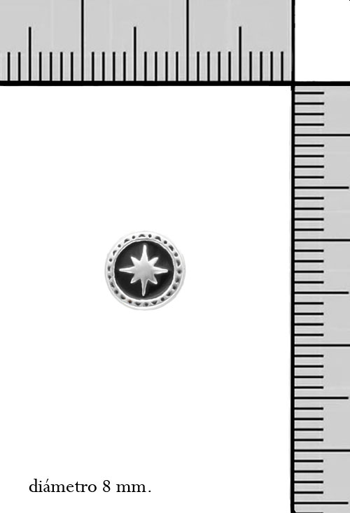 pendiente hombre plata con rosa de los vientos fotografia con medidas para parrilla web