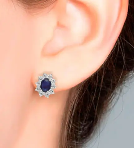 pendientes-de-oro-con-zafiro-y-circones-002_4468B-S-ZF modelo mujer