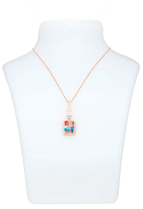 Gargantilla plata chapada motivo cuarzo multicolor gargantilla plata chapada en rosa motivo cuarzo multicolor vista en expositor para web el rubi joyeros