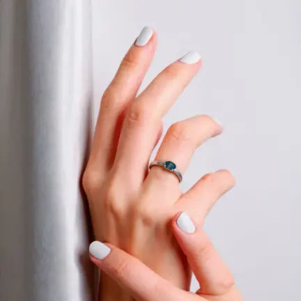 anillo-de-oro-blanco-con-zafiro-308_030FB-ZF_12