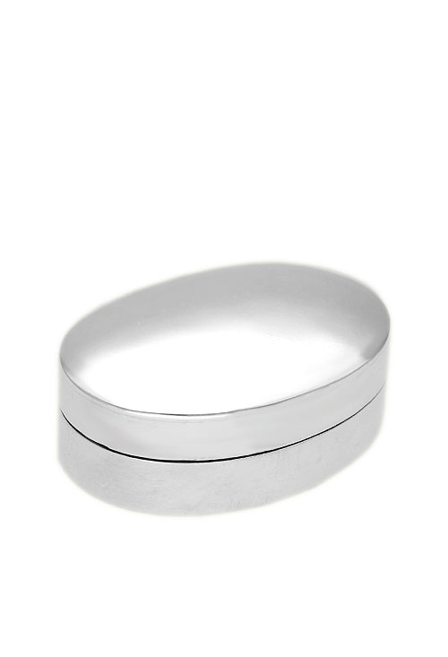caja de plata para pastillas forma ovalada acabado brillo, fotografia para web el rubi toma principal