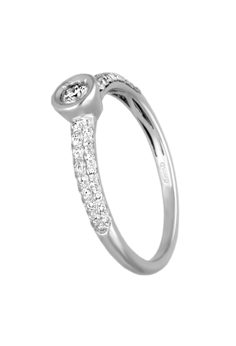 Anillo de compromiso oro blanco y diamantes 243_RLT-APTIH anillos de compromiso en el rubi joyeros fotografia para joyeria online foto lateral