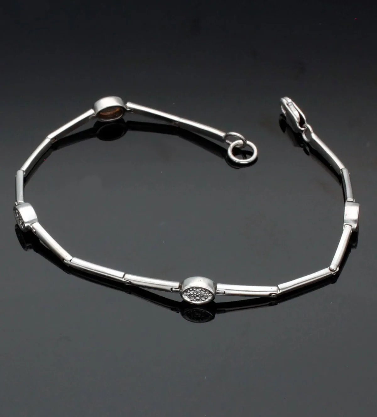 Pulsera de oro blanco 18k y diamantes 038_LO-017-22-MY03 pulsera de oro blanco 18k con diamantes naturales 038_LO-017-22-MY03_05