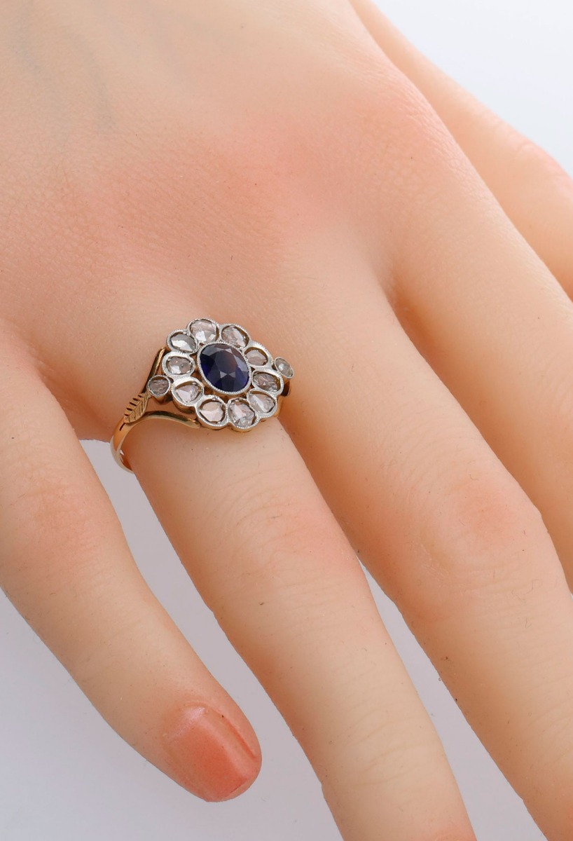 Anillo antiguo oro. zafiro y diamantes anillo antiguo oro bicolor zafiro y diamantes a precio de ocasion web el rubi joyeros foto modelo