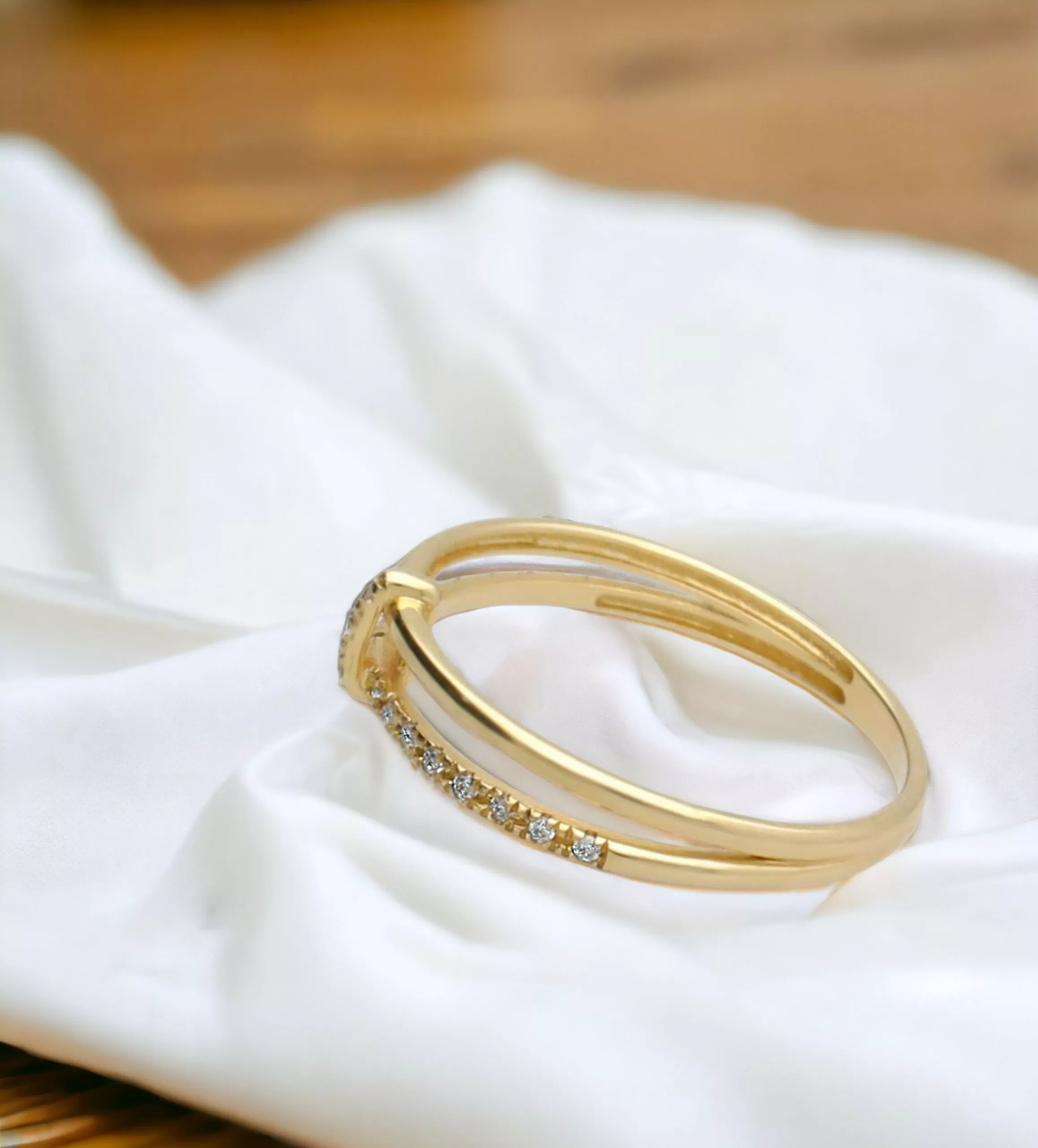 Anillo de compromiso oro amarillo 18k y diamantes "Unión" Anillo de compromiso oro amarillo 18k y diamantes "Unión" - Imagen 5