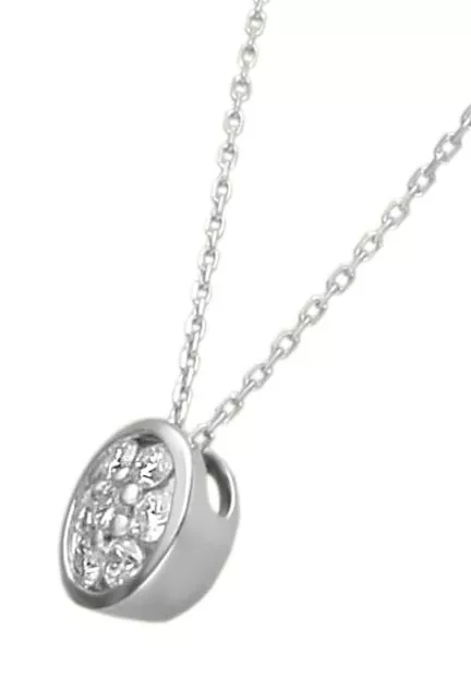 gargantilla de oro blanco primera ley con colgante redondo chaton de siete diamantes talla brillante toma detalle