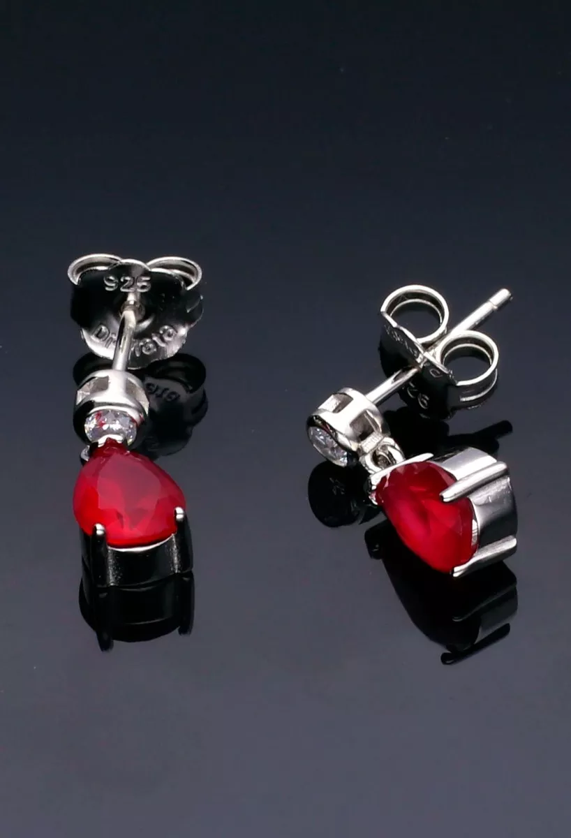 Pendientes de plata y circonita con piedra roja 280_2024090-R fondo negro