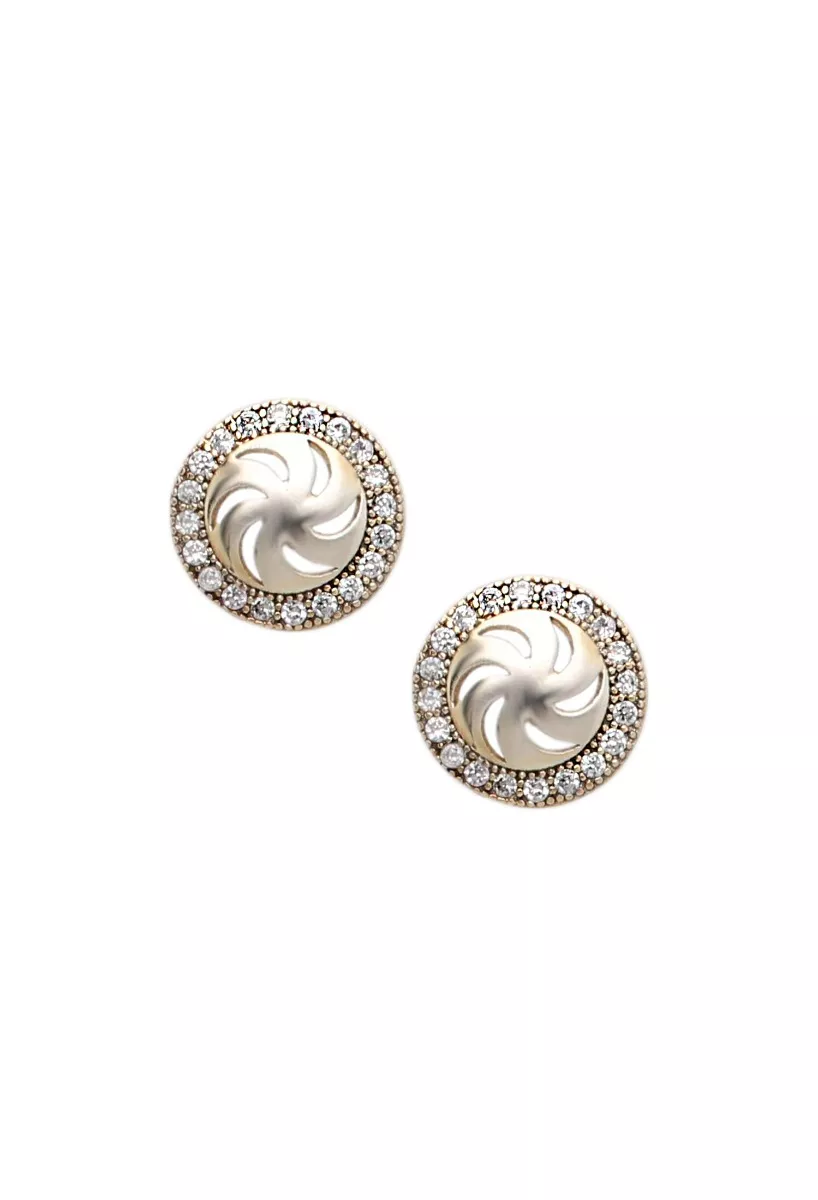 Pendientes plata chapada envejecida escudo etrusco pendientes plata chapada envejecida modelo tribal con bisel de circonitas foto frontal