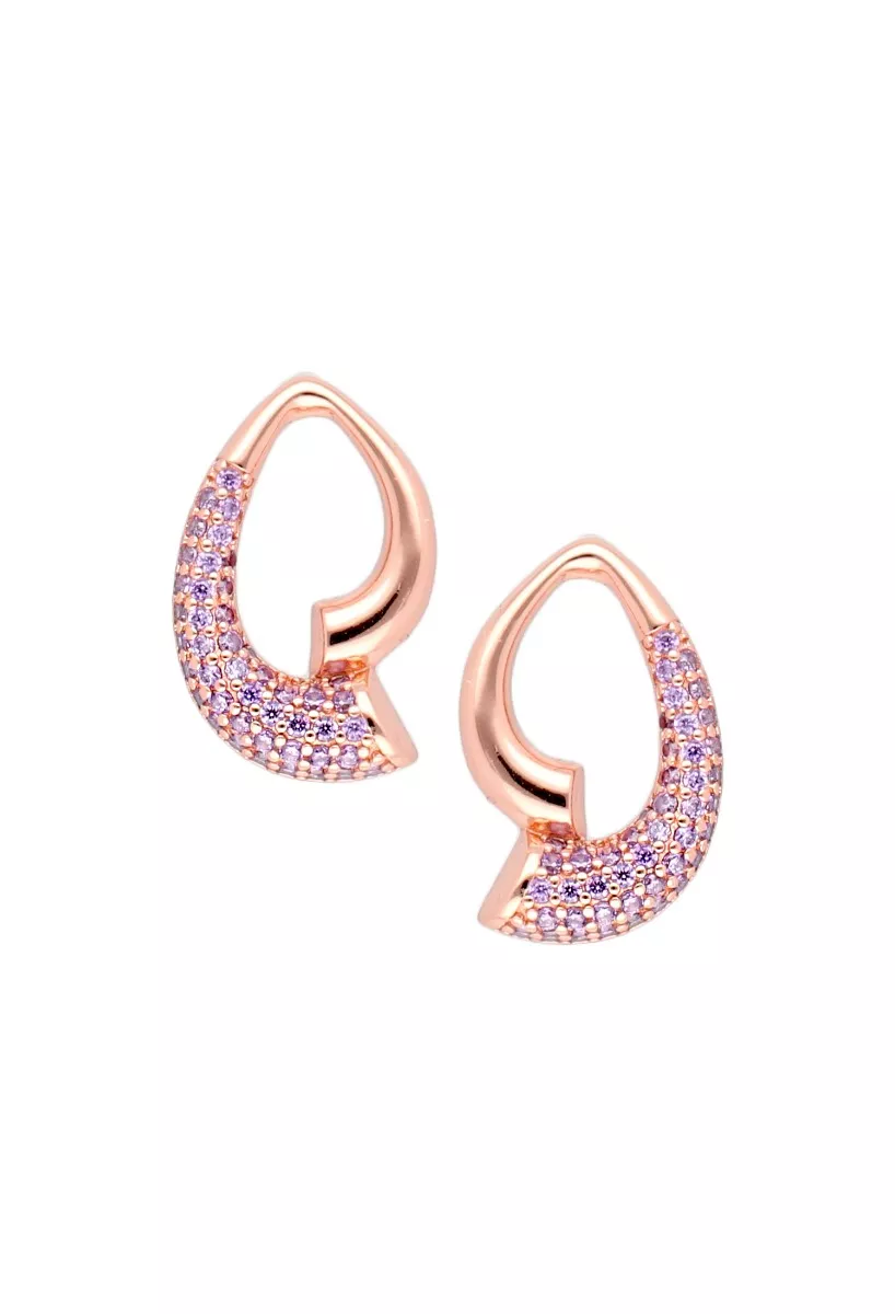 Pendientes largos plata ley ref. 252_BE54574-ROJ-AM pendientes largos de plata chapada en tono rose con cuajado de similes morados toma frontal para web