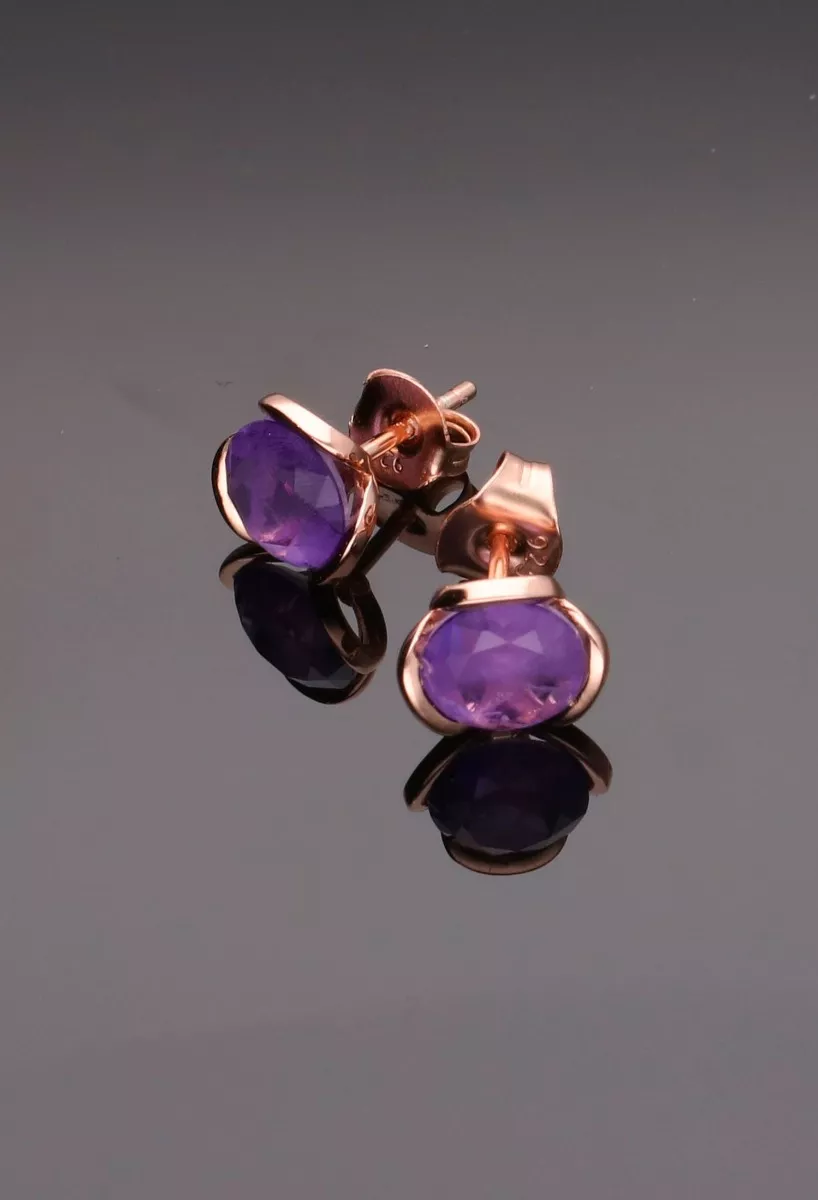 Pendientes plata chapada con amatista 252_BE54563-ROJ-AM pendientes plata chapada oro rosa y amatista foto sin retoques fondo negro