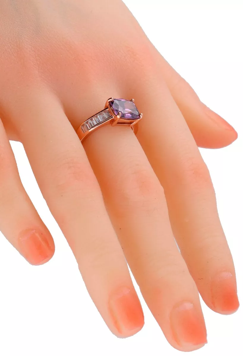 Anillo de plata IP rosa con símil cuarzo amatista y circones 252_BR13810-ROJ-AM anillo de plata chapada con circonitas y amatista vista modelo