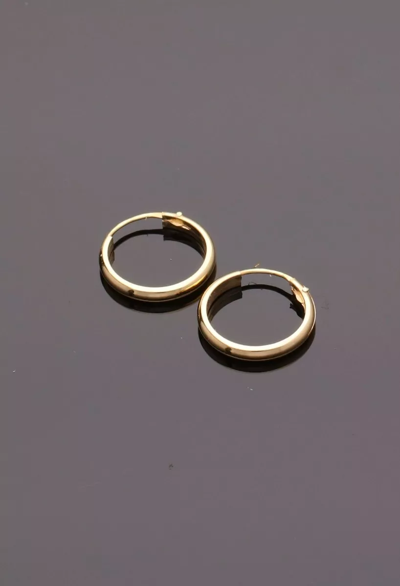 Pendientes de aro media caña 002_4073-P pendientes oro criollas media caña fotografia principal para parrilla web foto sin recortar