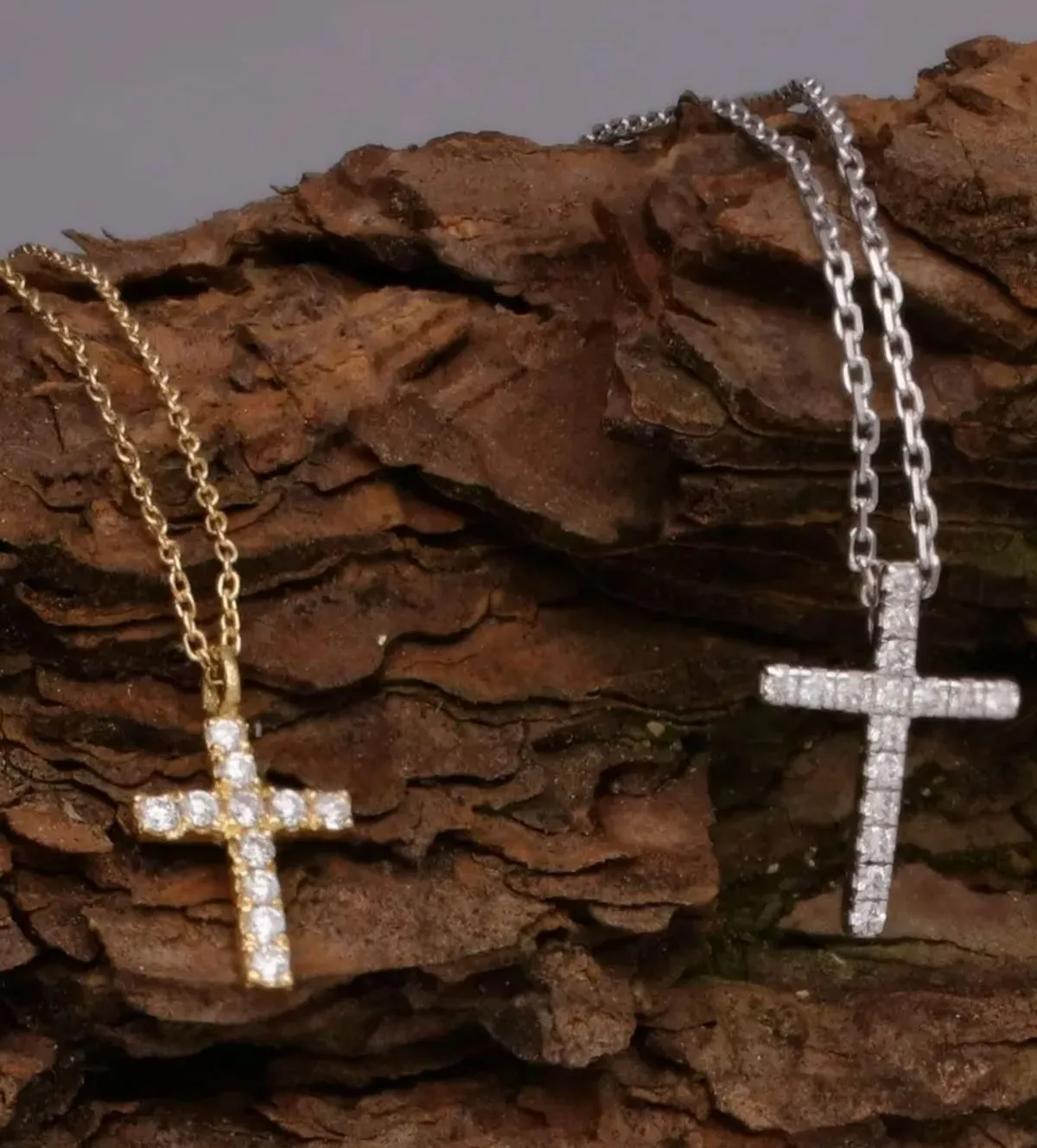 Gargantilla de oro 18k cruz con 11 brillantes 150_A-339 gargantilla-de-oro-cruz-con-diamantes-150_A-339 RRSS