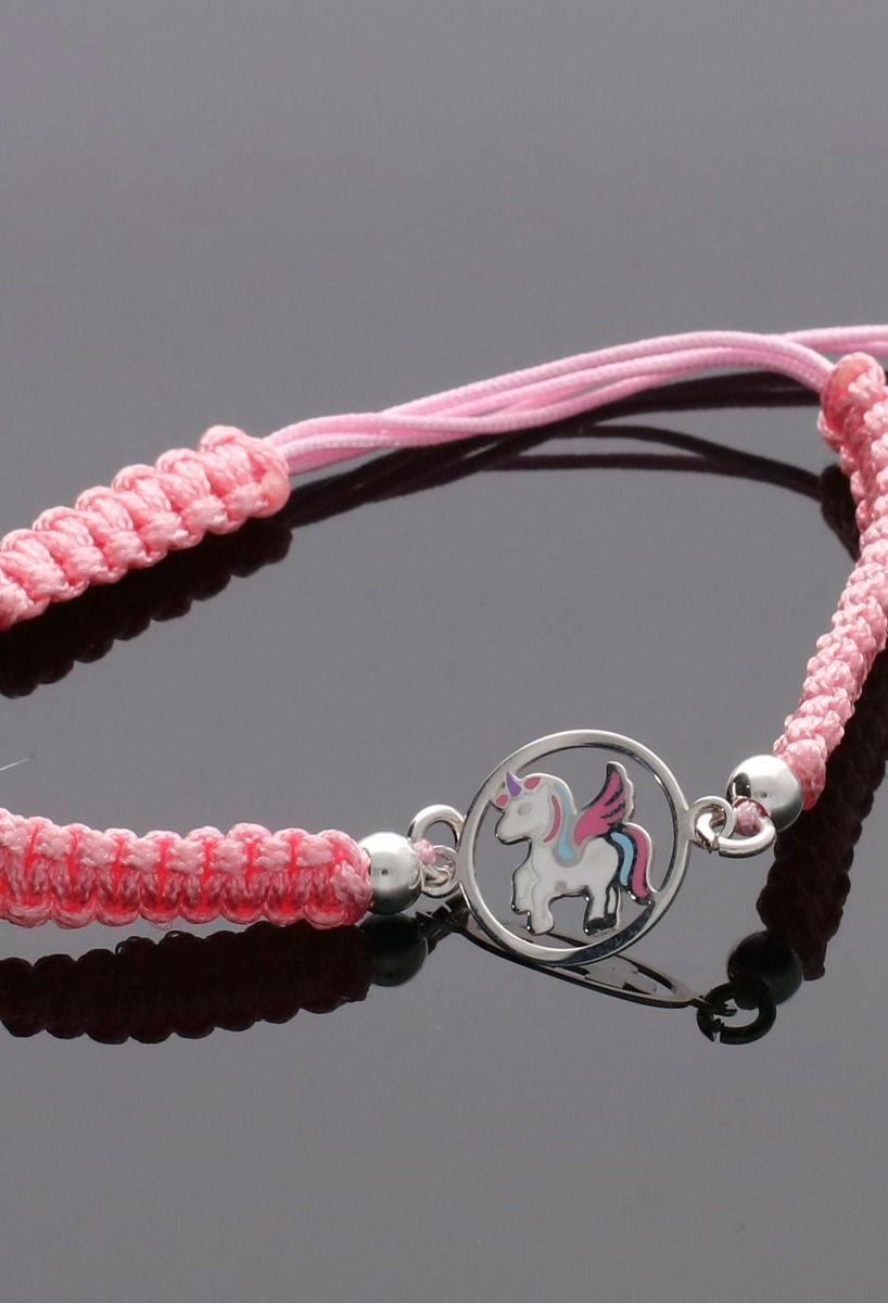 pulsera plata unicornio esmaltado cadena rosa macrame vista sin recortar