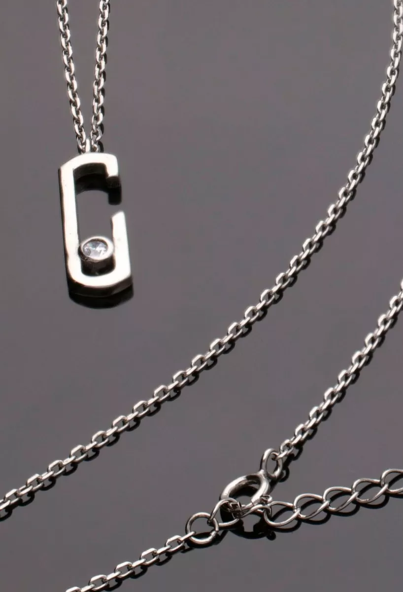 Gargantilla de plata cadena forzada motivo forma de clik 280_2030670 gargantilla de plata motivo con circon vista fondo negro