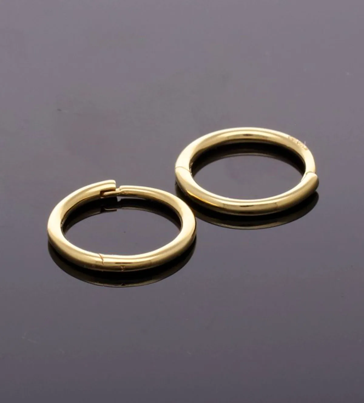 Pendientes de oro 18K 243_636-1001 pendientes-de-oro-aros-chanella-redonda-243_636-1001 toma sin retoque