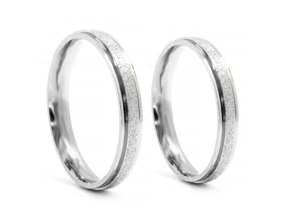 anillos elegantes de acero