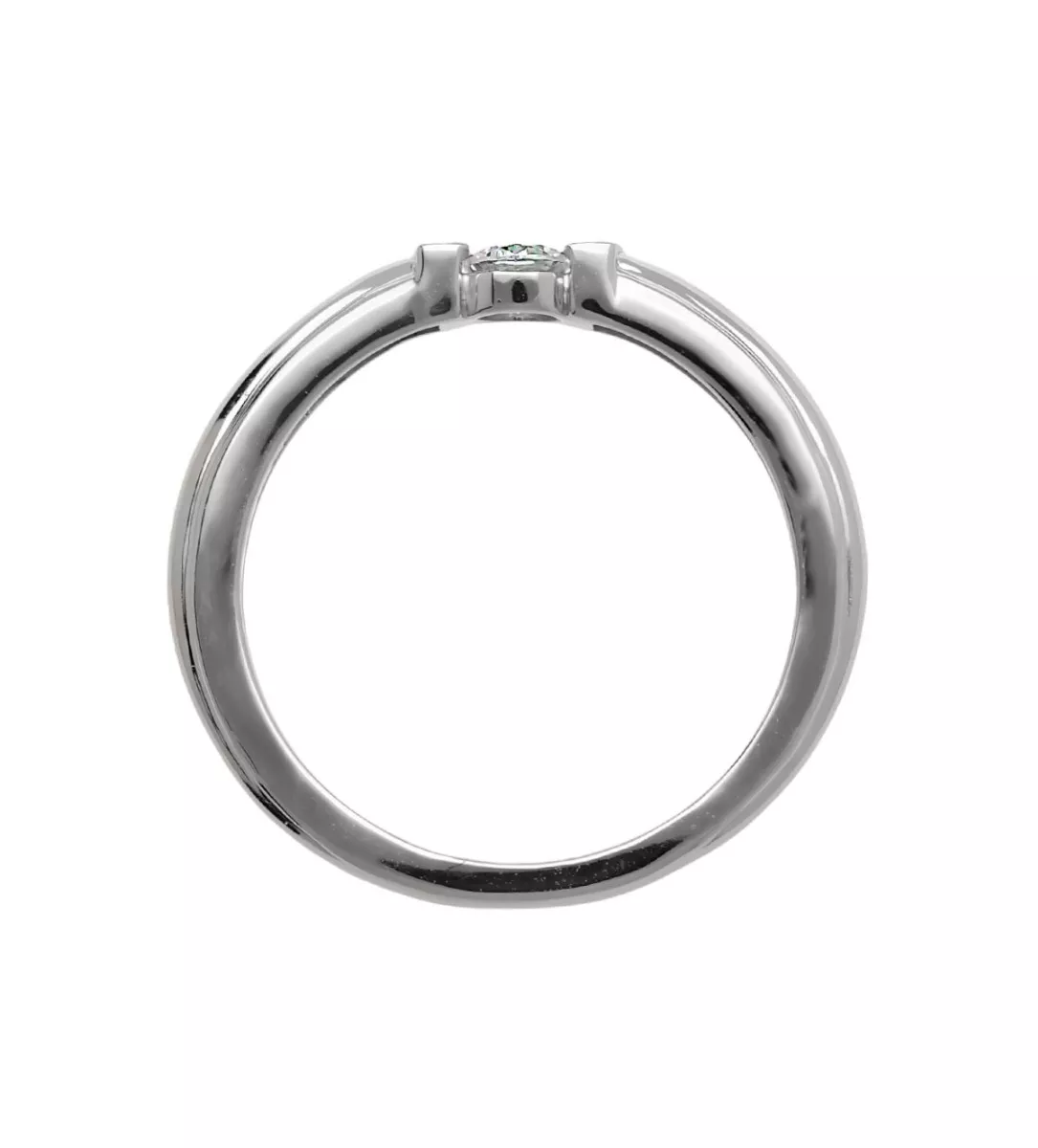 anillo de compromiso oro blanco 18 ktes con diamante talla brillante engastado a presión, fotografía cenital