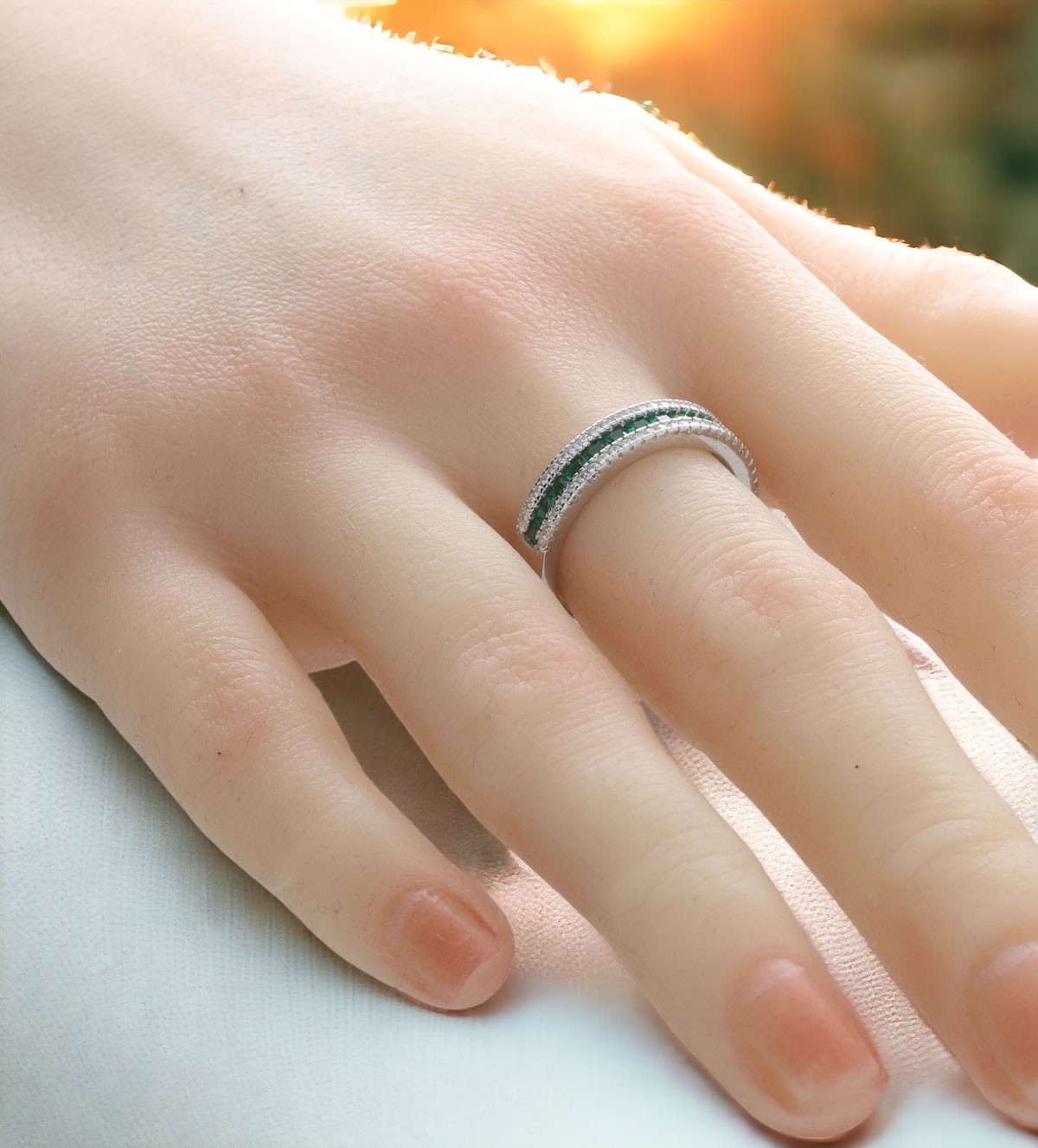 anillo de plata con circones y similes verdes 240 SR 071BC V 10