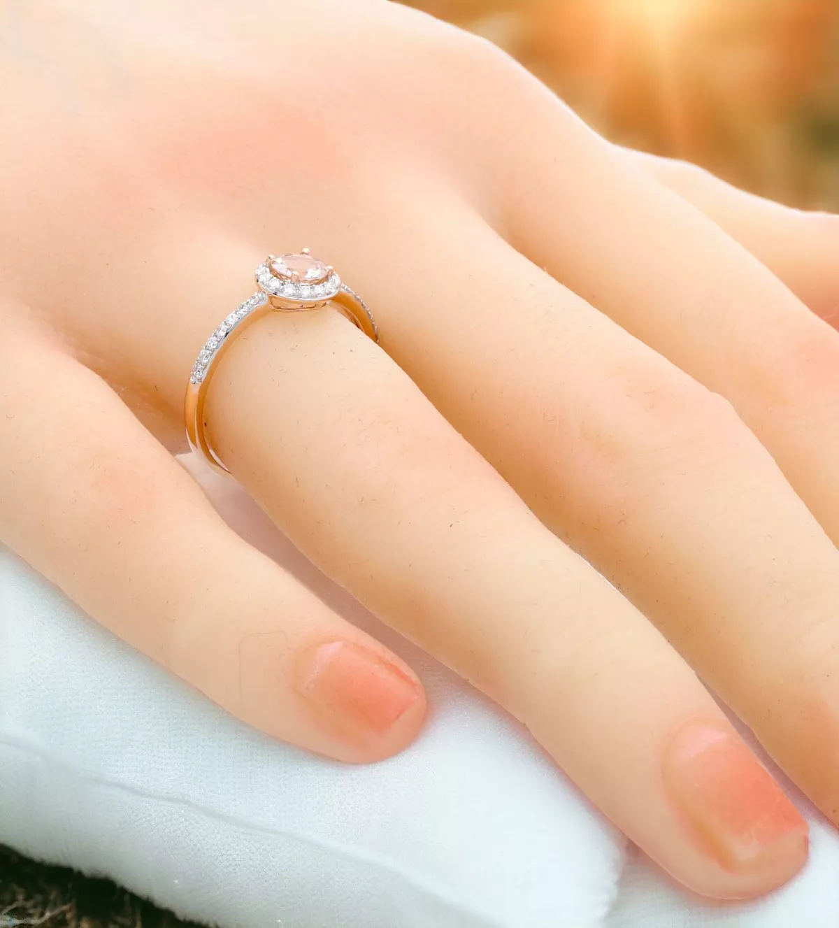 Anillo de oro rosa 18 ktes con morganita y brillantes 243_365-01363 Anillo de oro rosa 18 ktes con morganita y brillantes 243_365-01363 - Imagen 6