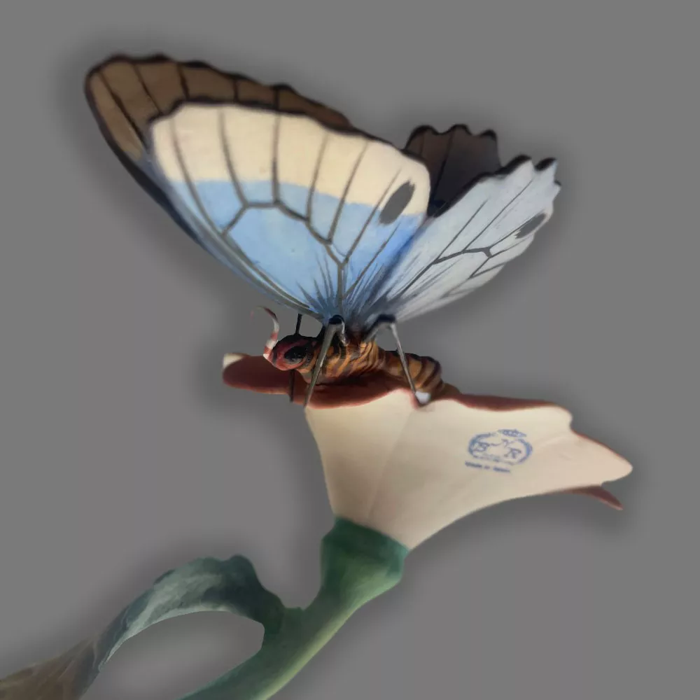 figura porcelana nuevo buen retiro mariposa azul 31 01