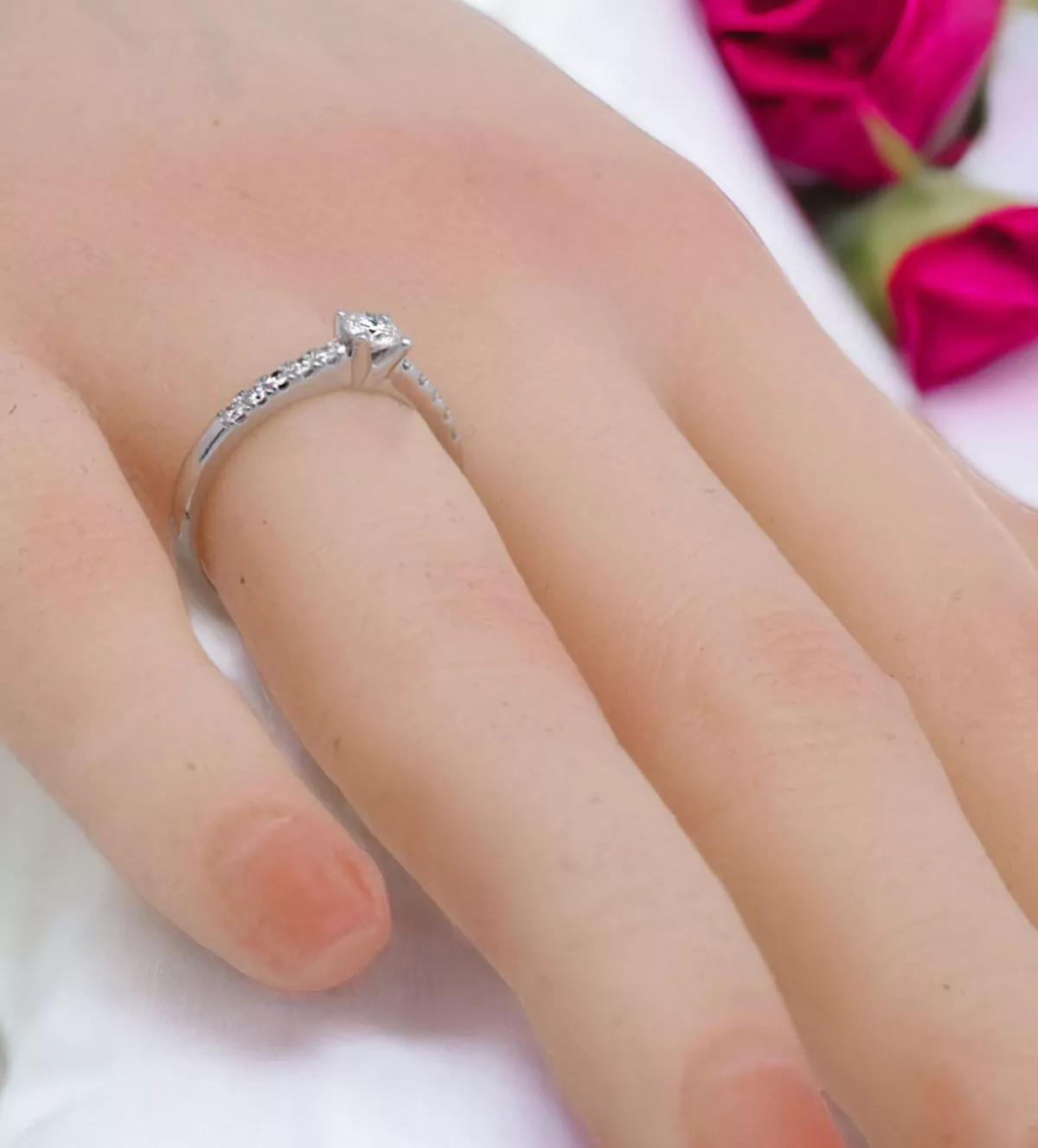 Anillo de compromiso oro blanco Sinfonía de Luz Anillo de compromiso oro blanco Sinfonía de Luz - Imagen 2