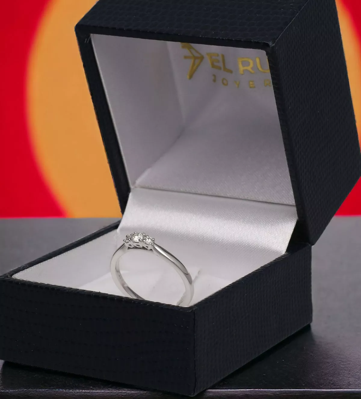 Anillo de compromiso oro blanco Te Amo Infinito Anillo de compromiso oro blanco Te Amo Infinito - Imagen 7