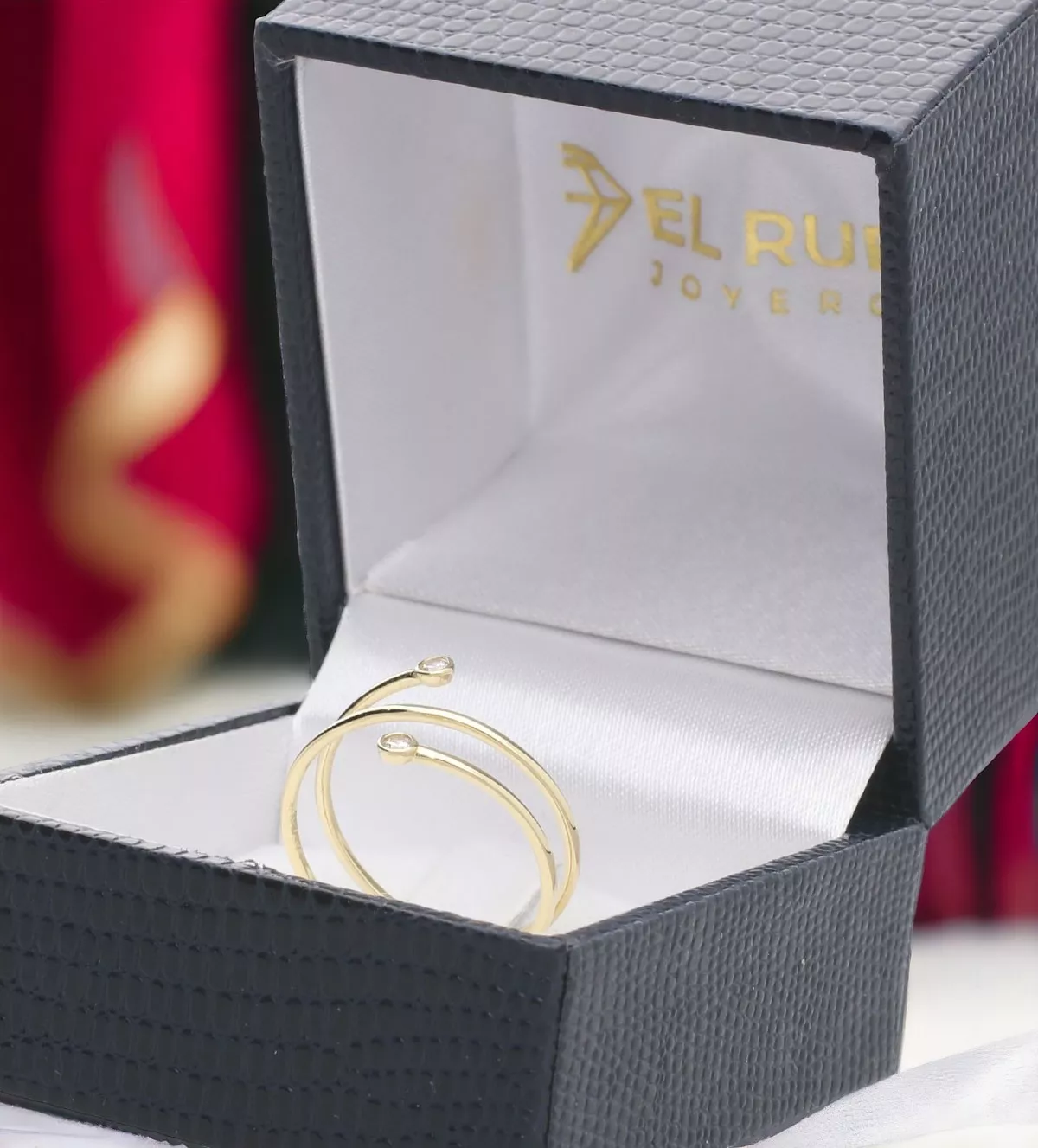 Anillo de oro amarillo 18k Hechizo de Espiral anillo de oro amarillo 18 ktes con circonitas forma de espiral toma en estuche de regalo