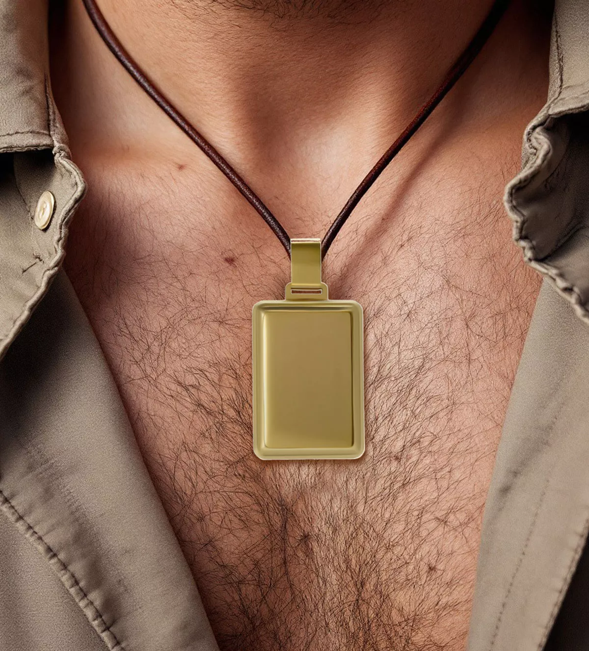 Chapa de oro 9k 296_9K8241 chapa de oro 9 ktes vista de frente en hombre