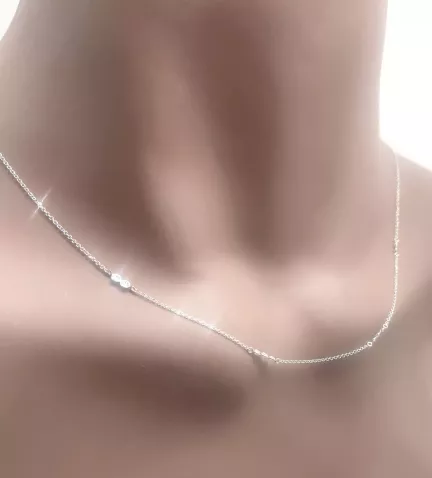 gargantilla de oro blanco con 10 diamantes 10 puntazos