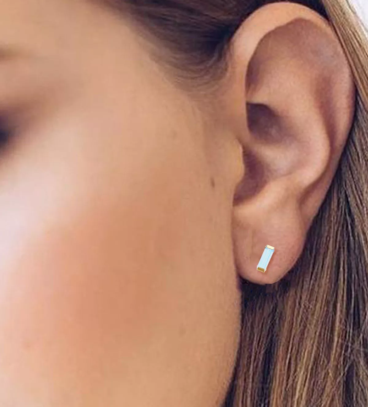 Pendientes de oro "Cristalino Azul" pendientes de oro con circones baguette azules toma modelo