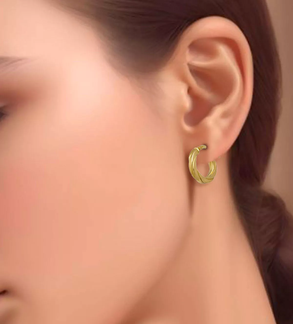 Pendientes de oro 18 ktes criollas "Margen" pendientes de oro criollas margen con mujer