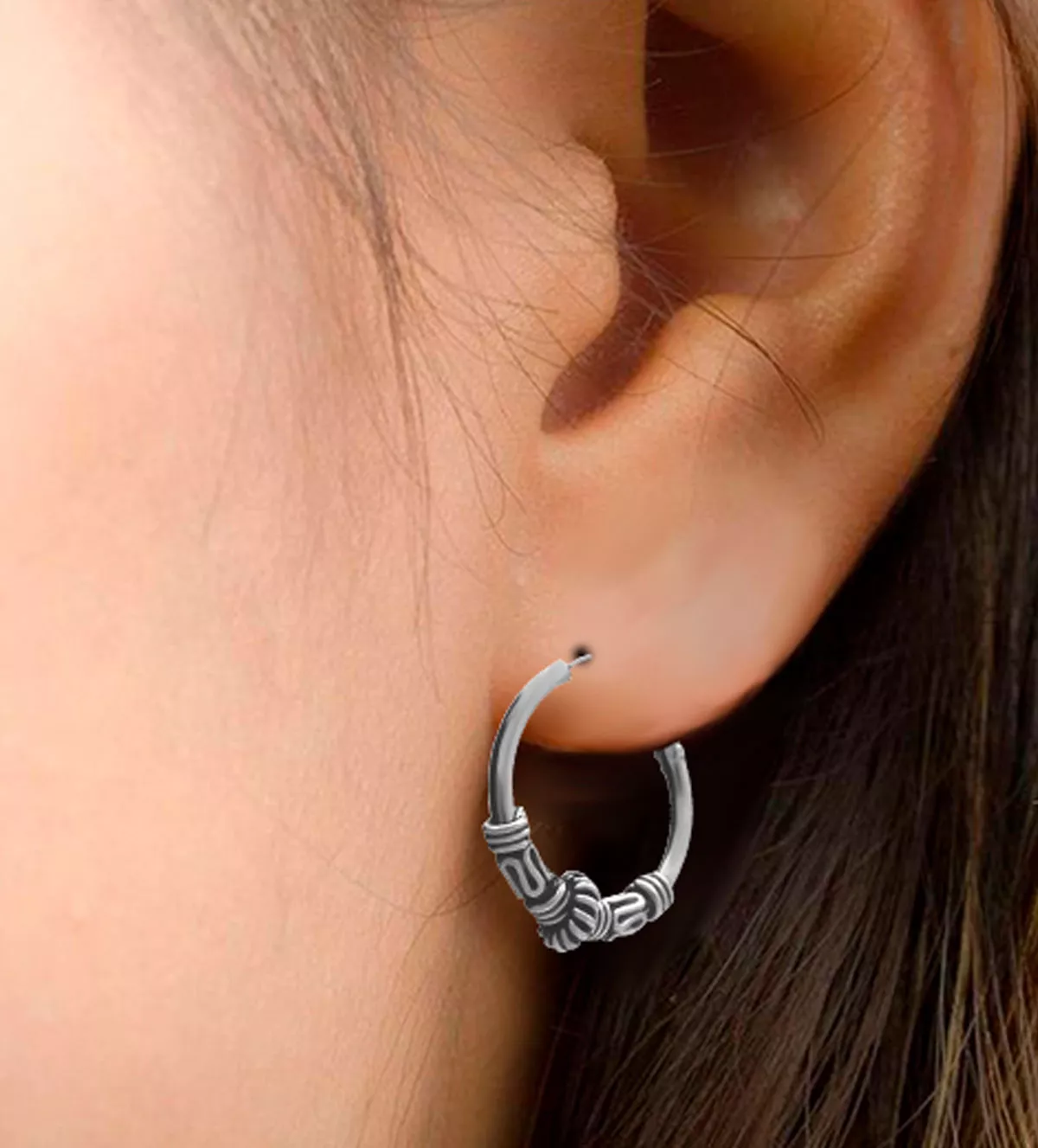 Pendientes de plata aro 15mm con gallones "Mistrio" pendientes de plata criollas tribales foto modelo