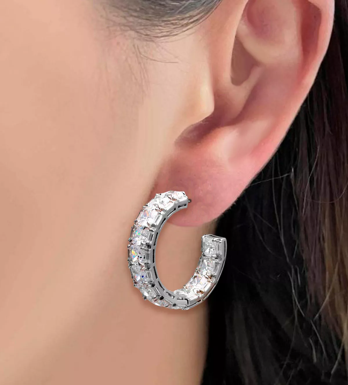 Pendientes de plata aros con circones "Príncipes" pendientes de plata con circonitas vista modelo femenino