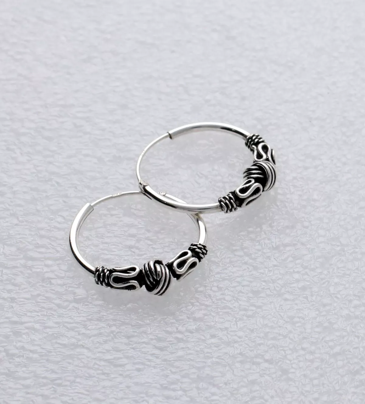 Pendientes de plata aro 16mm con gallones "Mistrio" pendientes de plata oxidada mistrio medidas sin retoque