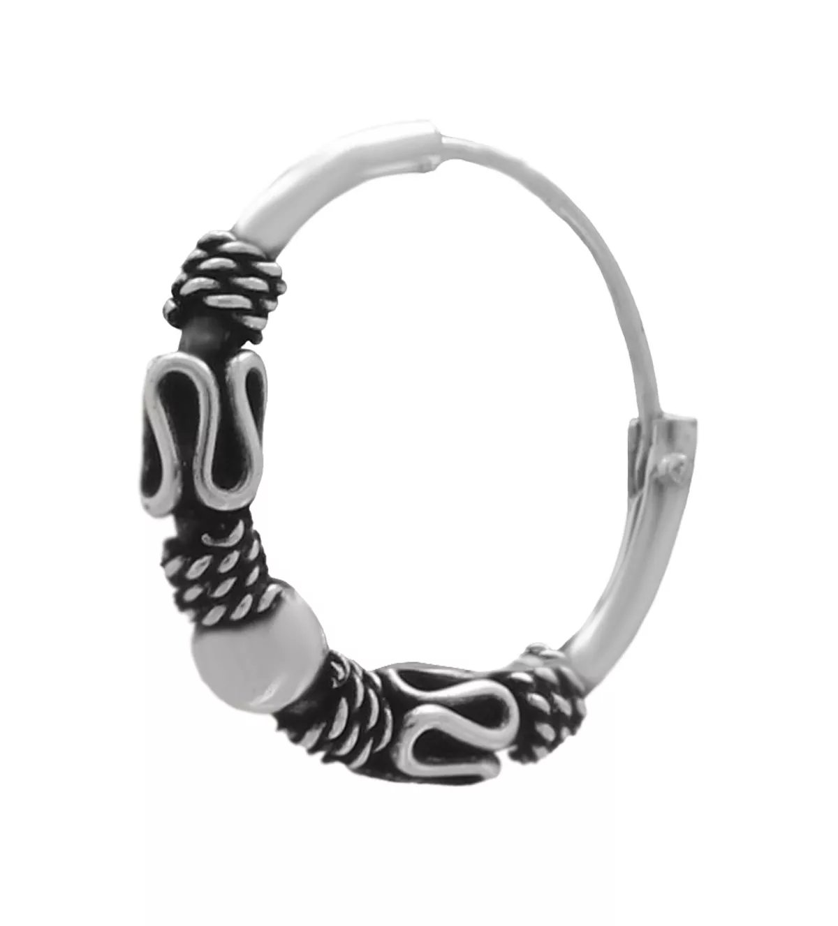 Pendientes de plata aro 18 mm con gallones "Mistrio" pendientes de plata tribales modelo detalle