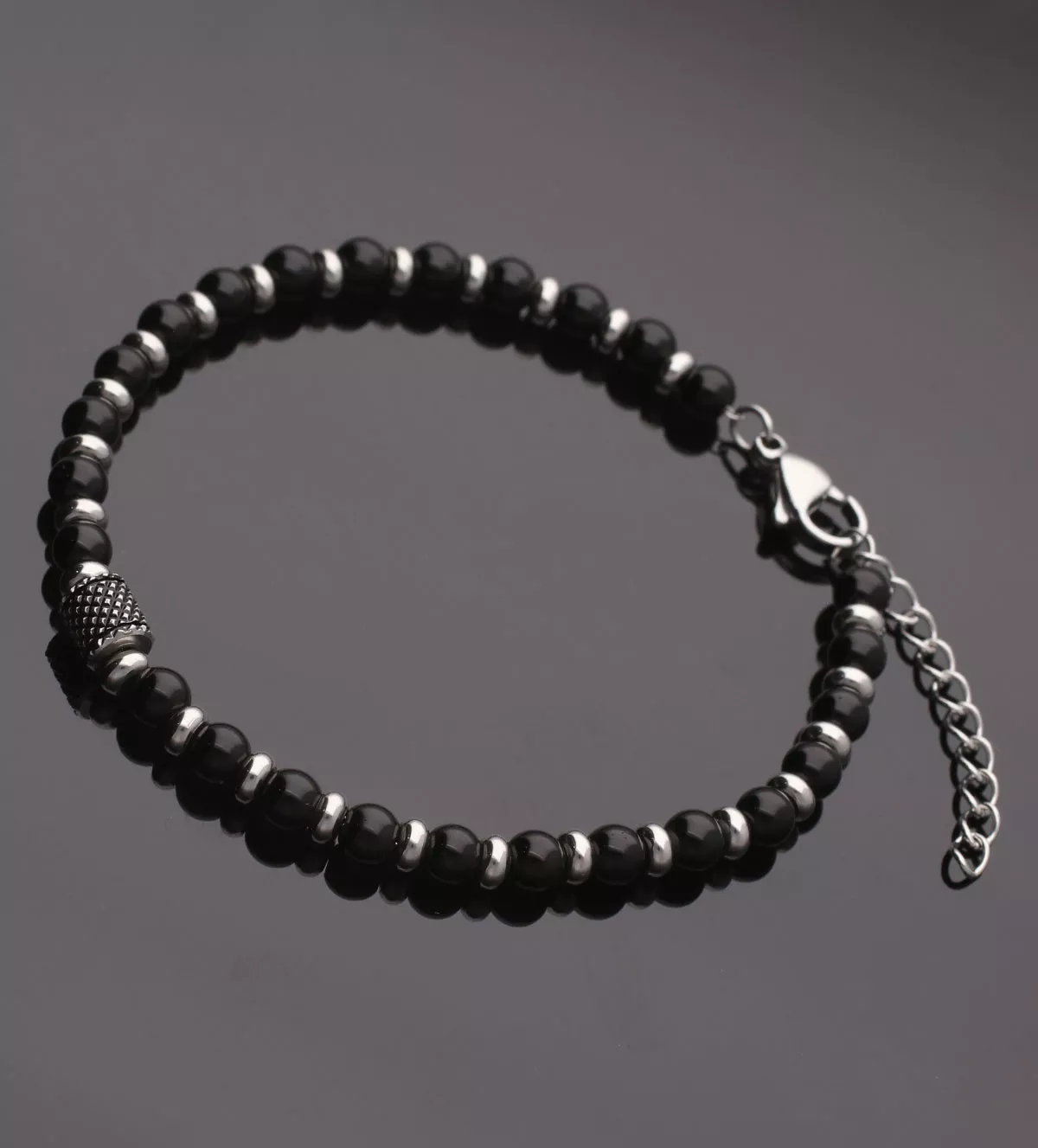 Pulsera para hombre "Ágata Negra" pulsera para hombre acero y agatas negras foto sin retoque