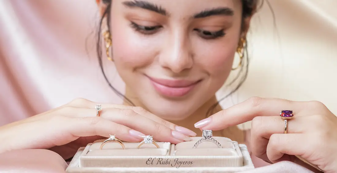 Anillos de Compromiso Ultra Lujosos misscopia