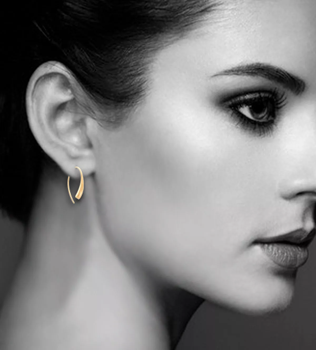 Pendientes de oro 18 ktes "Constelation" pendientes de oro 18k constelation foto mujer