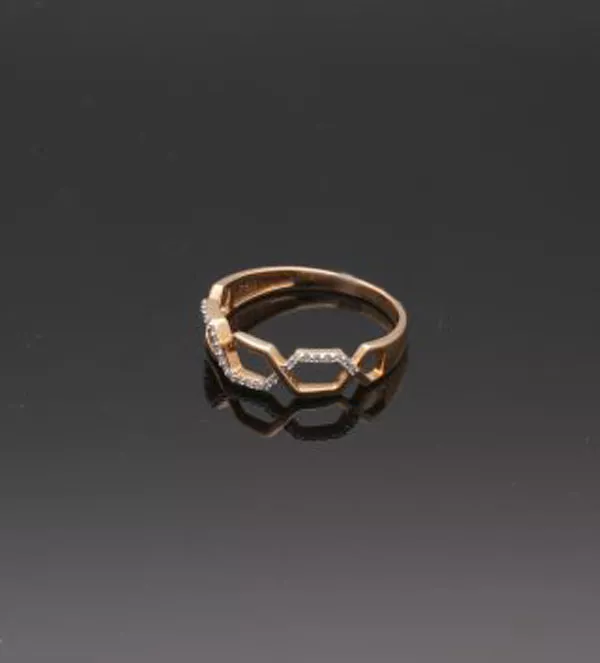 Anillo de oro rosa 18k "Trenza Rosa" anillo de oro con diamantes trenza rosa foto sin retoque