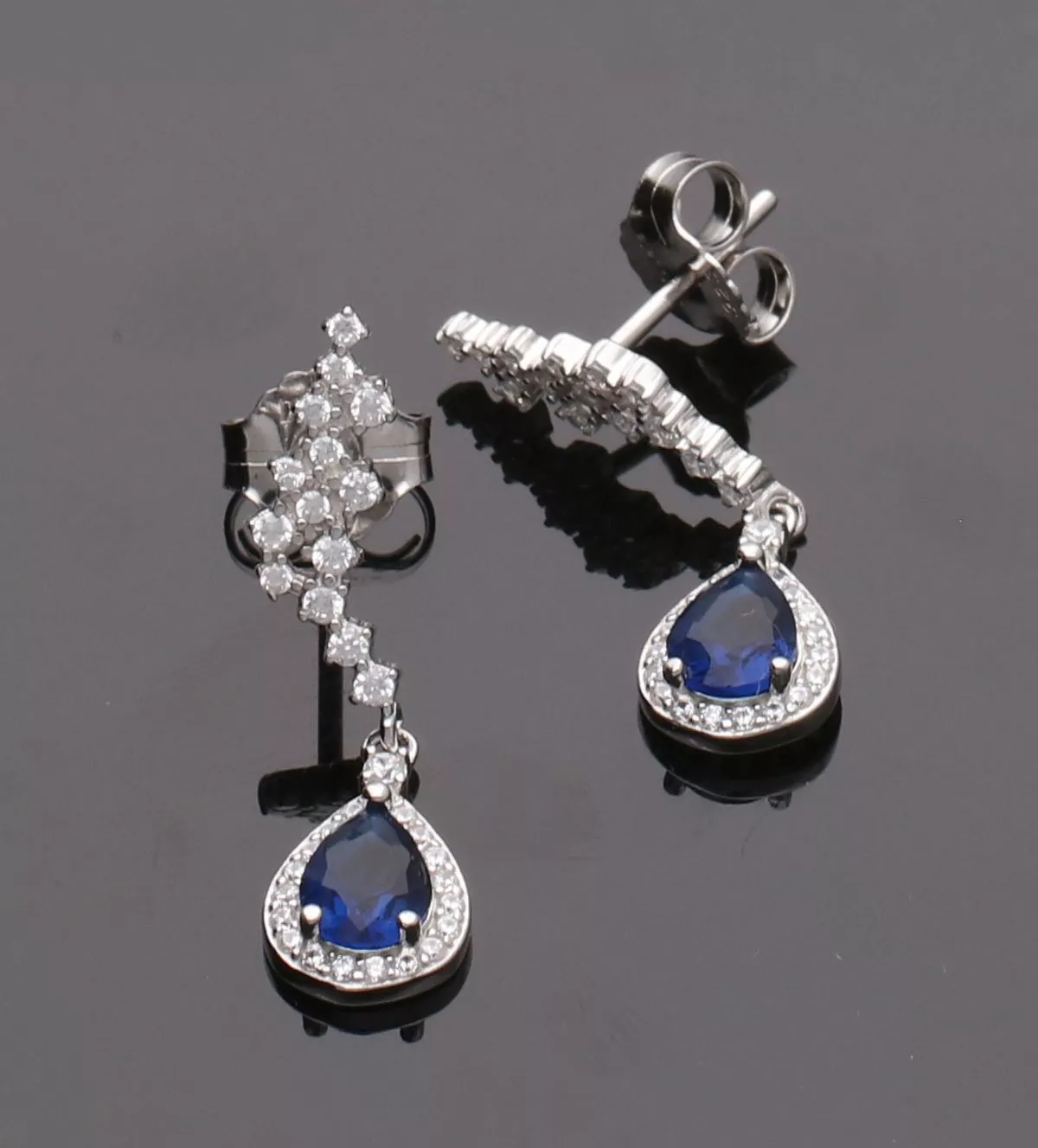 Pendientes de plata "Brisas" pendientes de plata largos con circonitas Brisas toma sin retoque