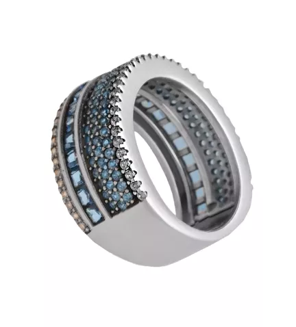 anillo de plata marca Vapour con cristales checos tonos azulados toma lateral