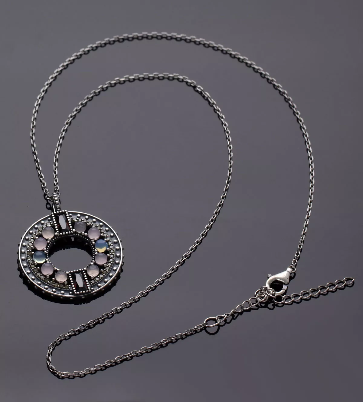 Gargantilla de plata "Ocaso" gargantilla de plata marca vapour Ocaso foto sin retoques