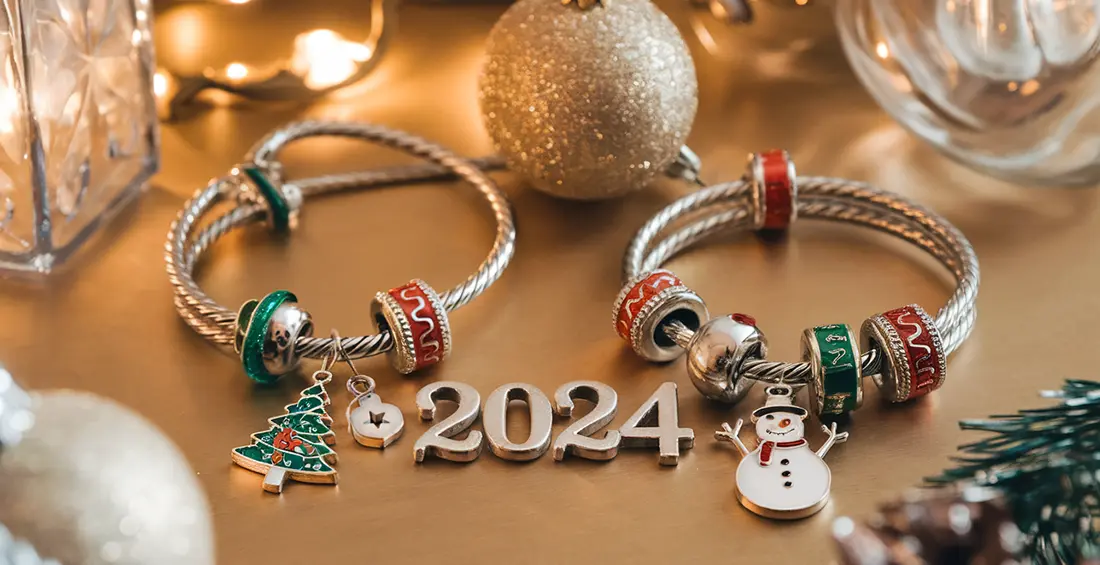 Tendencias de joyería navideña 2024: Elegancia y brillo para estas fiestas joyeria navidena 2024 6