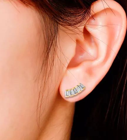 pendientes de oro y circonitas Abanico toma modelo mujer