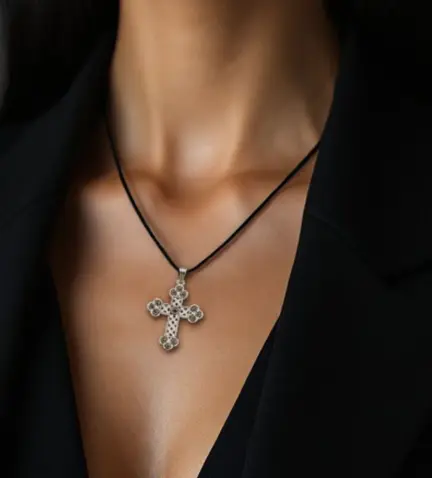 cruz de plata con marquesitas 226 PM047 10