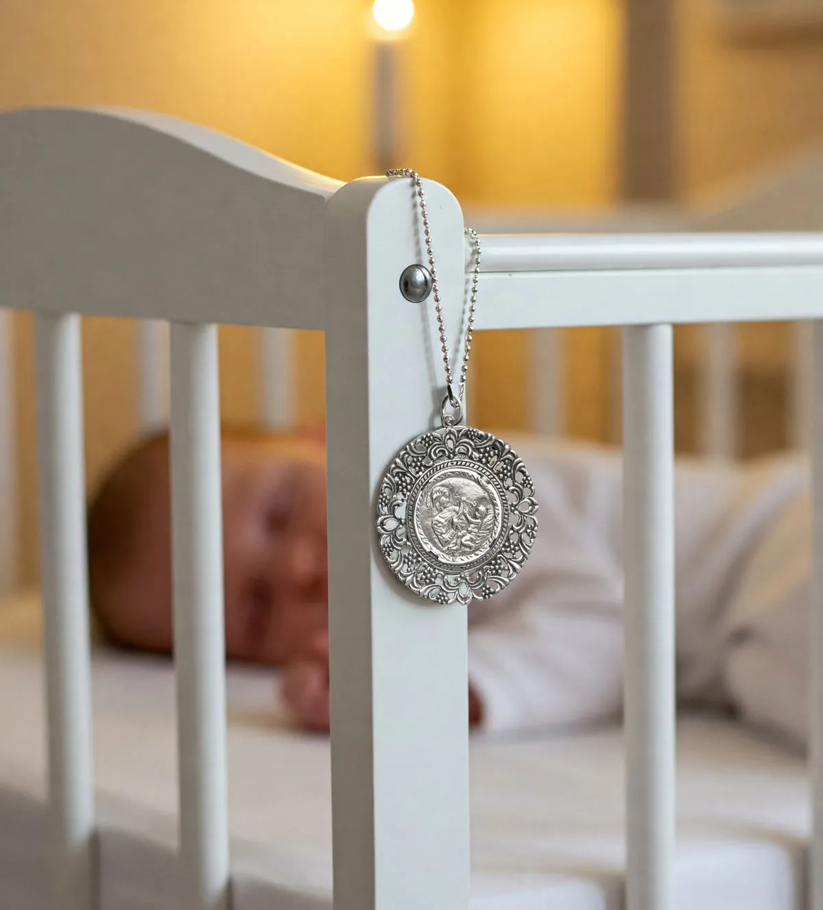 Medalla de Cuna plata de ley 297_872652 medalla-de-cuna-plata-297_872652 en cuna