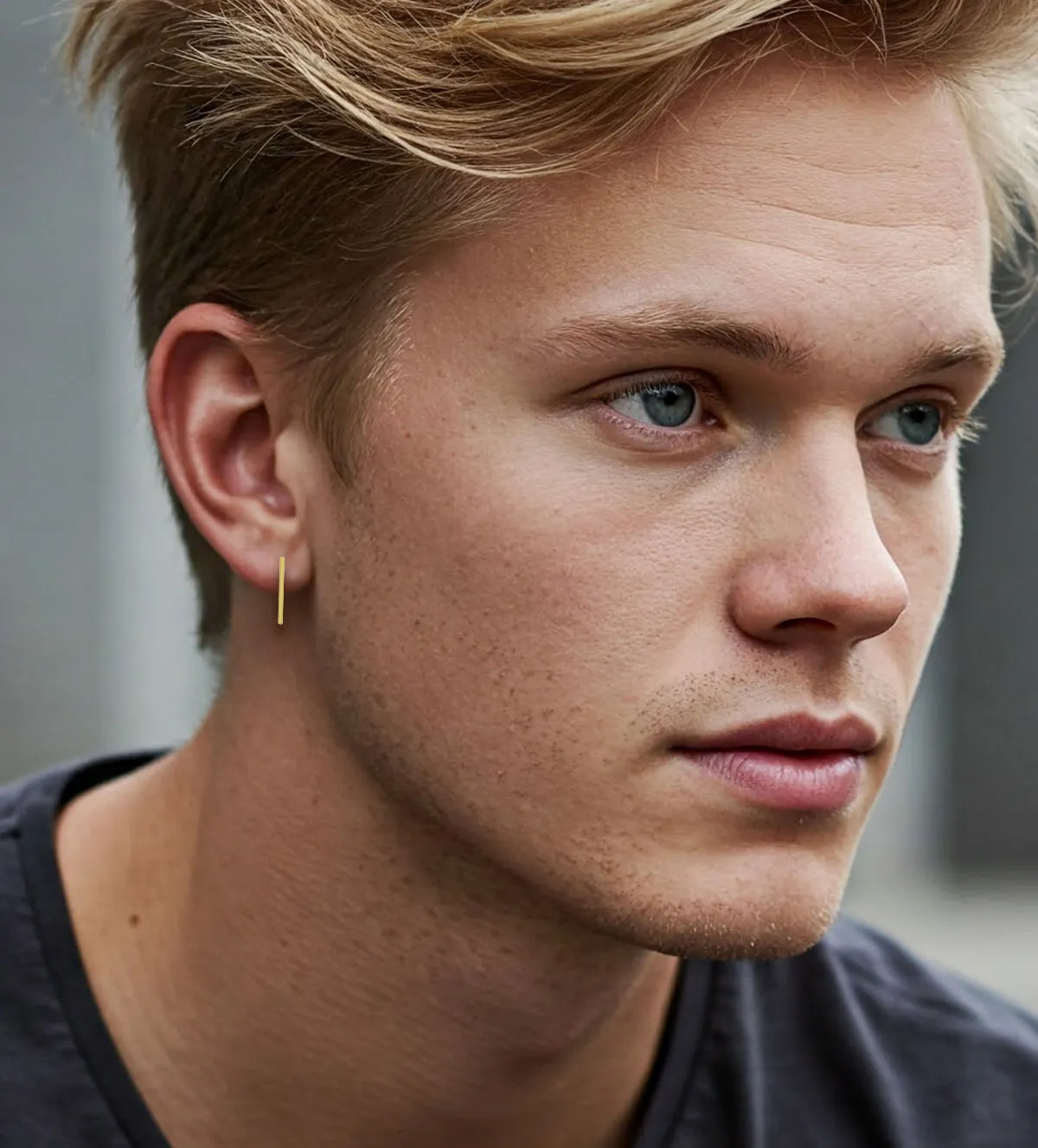 Pendientes de oro 030_NO-1 pendientes de oro unisex vista en modelo masculino